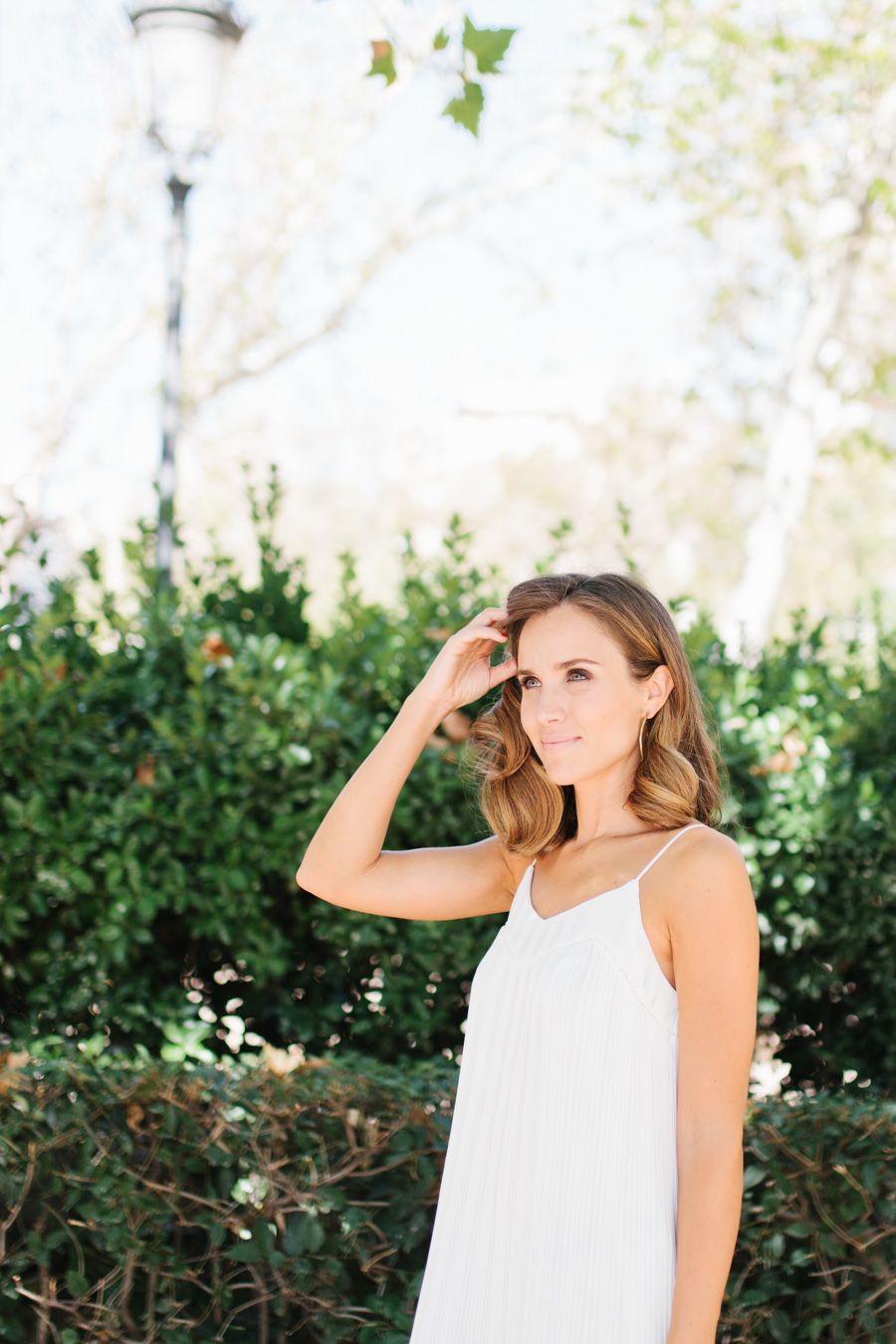 calista-one-lista-de-bodas-online-blog-de-bodas-bossanova-looks-invitadas-vestido-blanco-15