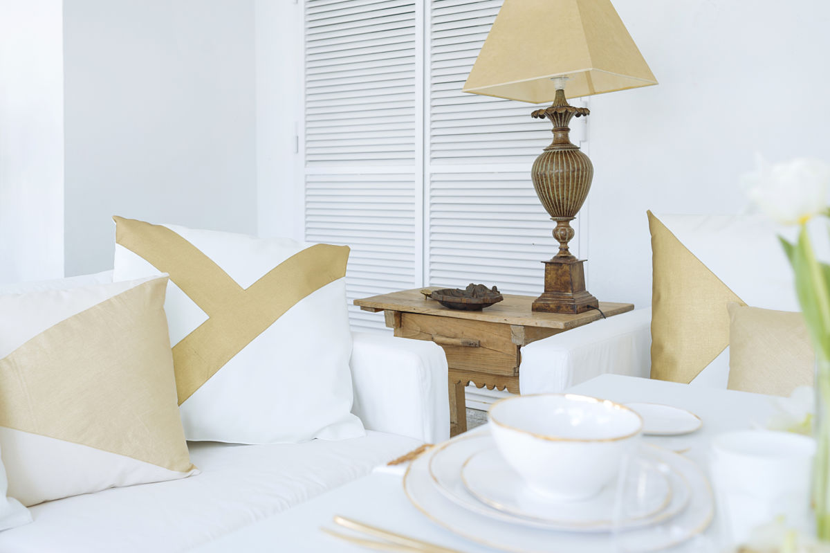 calista-one-lista-de-bodas-online-blog-de-bodas-decoracion-mesa-blanco-y-dorado-111