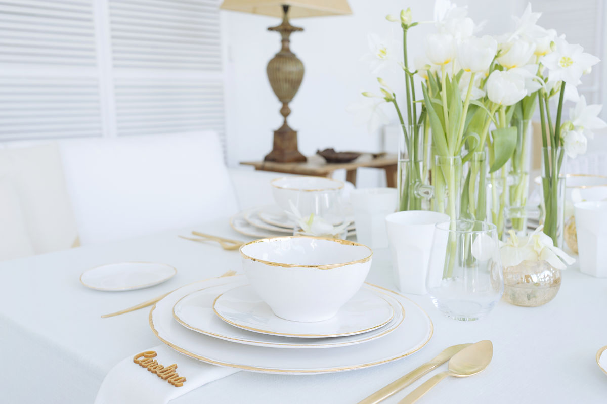 calista-one-lista-de-bodas-online-blog-de-bodas-decoracion-mesa-blanco-y-dorado-6