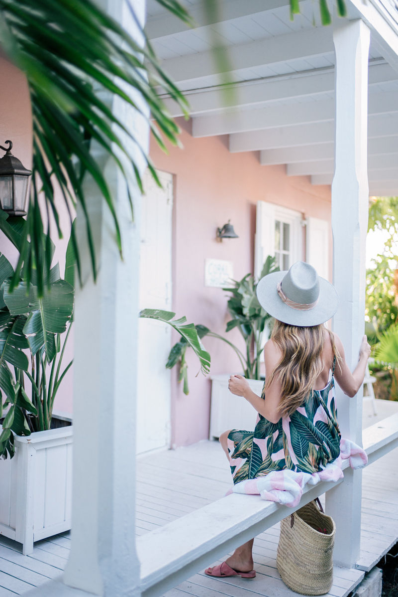 Dress code outfit picnic rosa y verde calista one summer party 2
