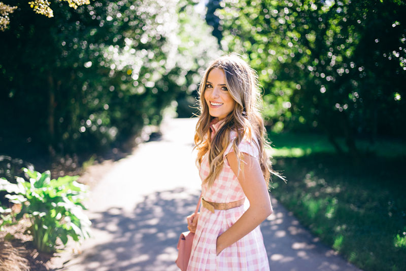 Dress code outfit picnic rosa y verde calista one summer party 3